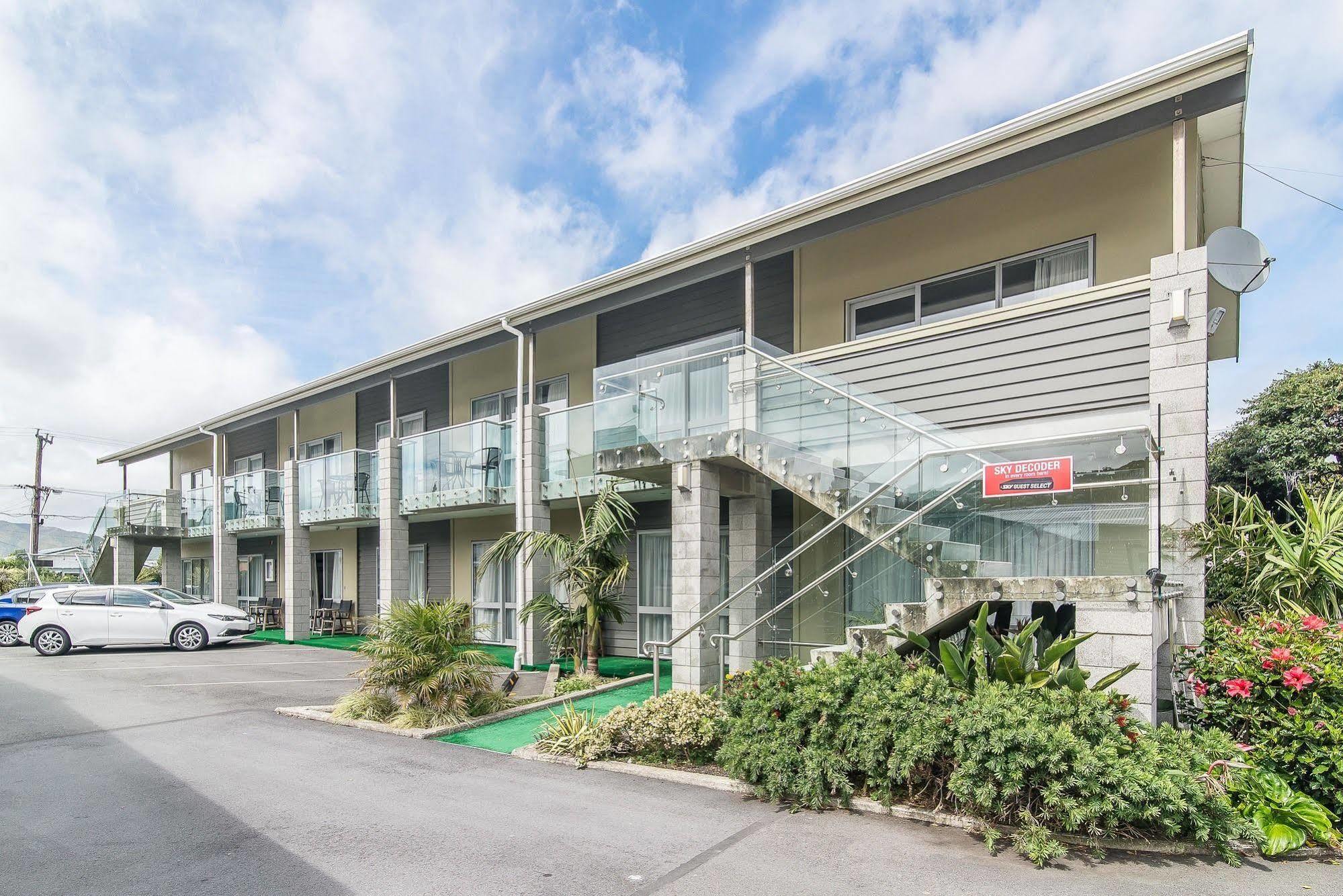 Dupont Motels Lower Hutt Exterior photo